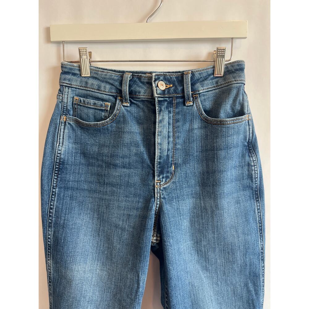 Abercrombie & Fitch High Rise Mom Jean Medium Wash Blue Size 26/2R - Picture 3 of 12
